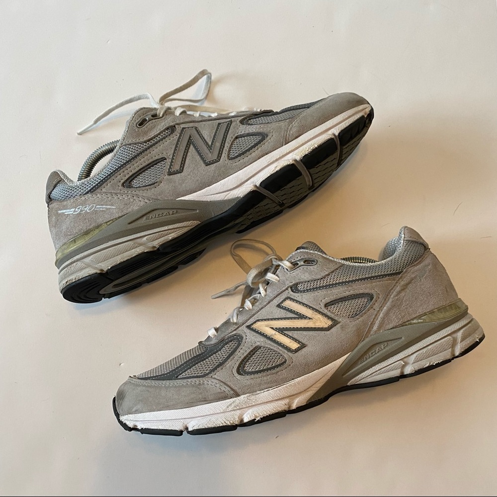 New Balance 990v4 Men’s Running Shoes Gray Suede
